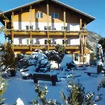 Paradiesquelle Schneeberg Szálloda 4*