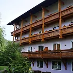 Paradiesquelle Schneeberg 호텔