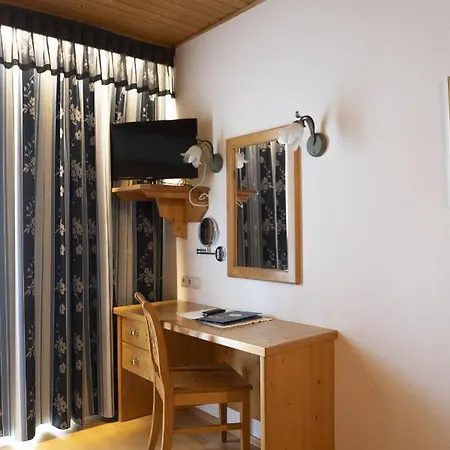 Paradiesquelle Hotel Puchberg am Schneeberg