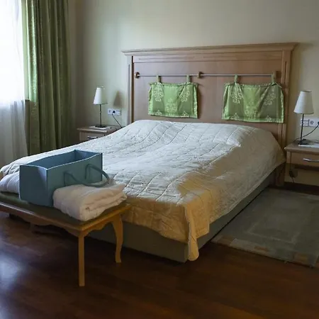 Paradiesquelle 4*