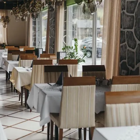 Paradiesquelle Отель Пухберг-ам-Шнеберг