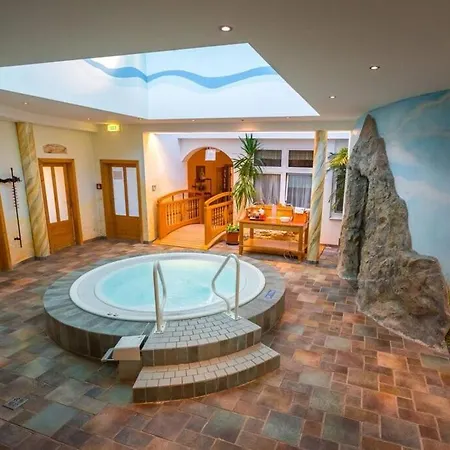 Paradiesquelle Hotel