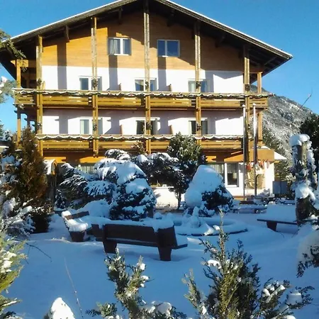 Paradiesquelle Schneeberg Hotel 4*