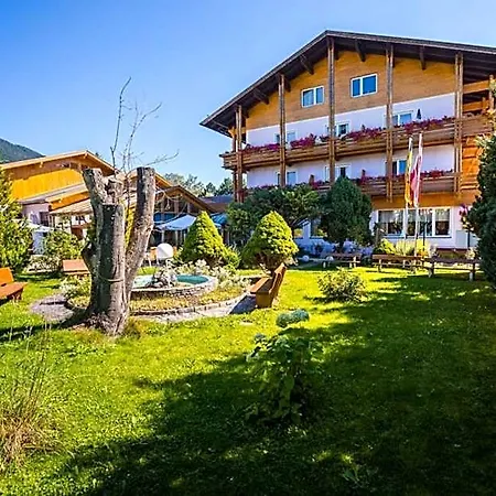 Hotel Paradiesquelle Schneeberg 4*