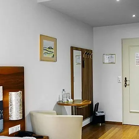 Paradiesquelle Schneeberg 4*