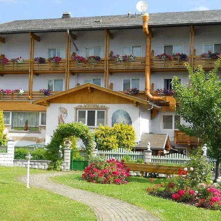 Paradiesquelle 4*