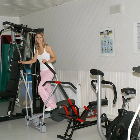 Отель Paradiesquelle Пухберг-ам-Шнеберг