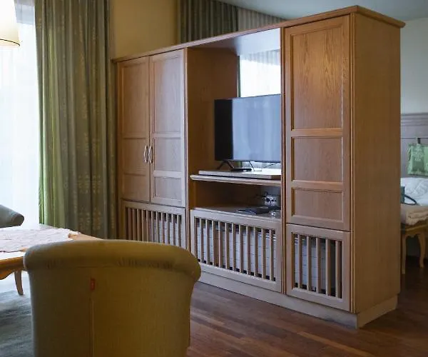 Hotel Paradiesquelle Puchberg am Schneeberg